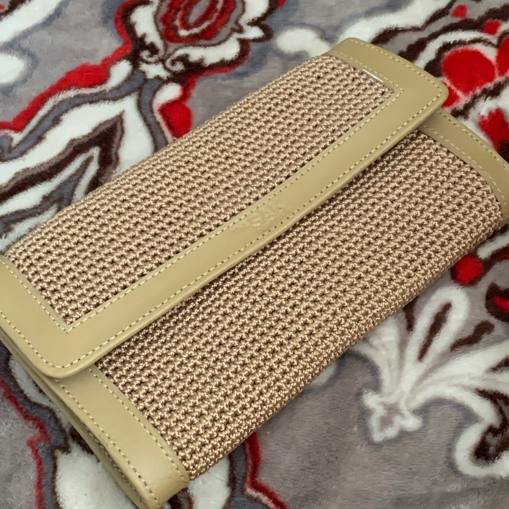 The Sak Wallet